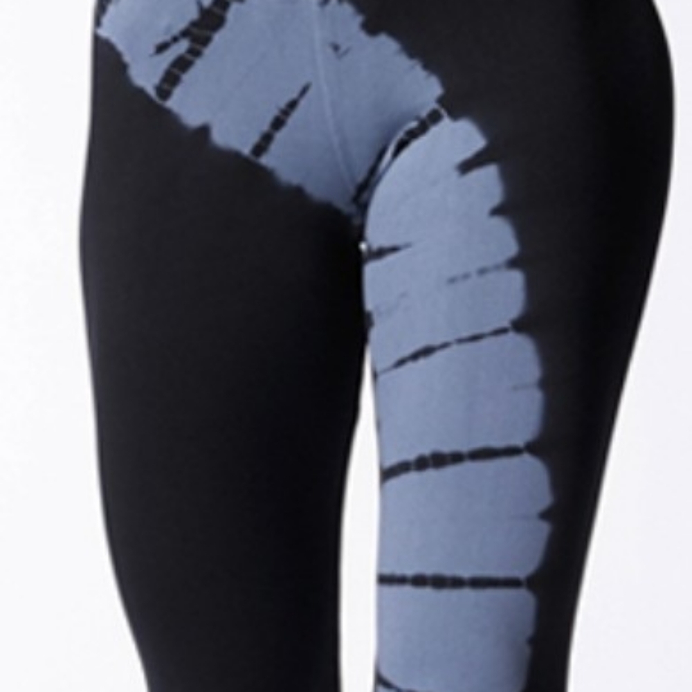 Nux tie dye capri